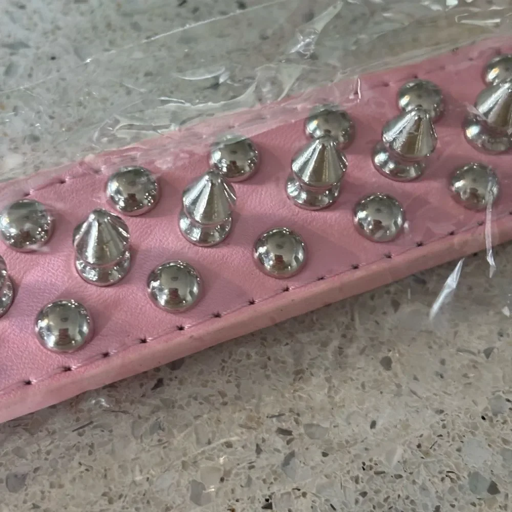 Pink Studded dog collar for an extra large dog breed, NWT